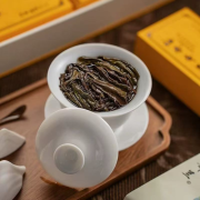 柚香浮动，兰韵悠长